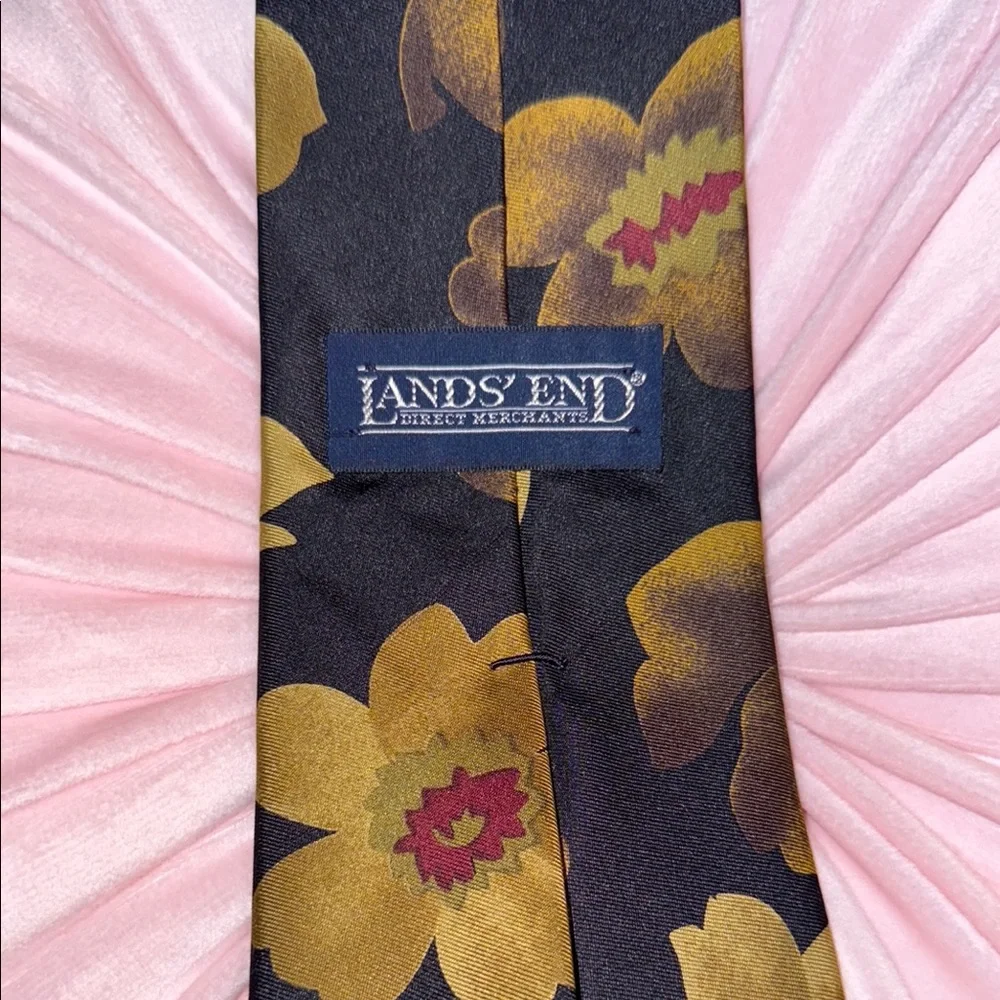LANDS’ END Direct Merchant Men’s Necktie - 100% Silk Men's Tie - EUC - Picture 4 of 7